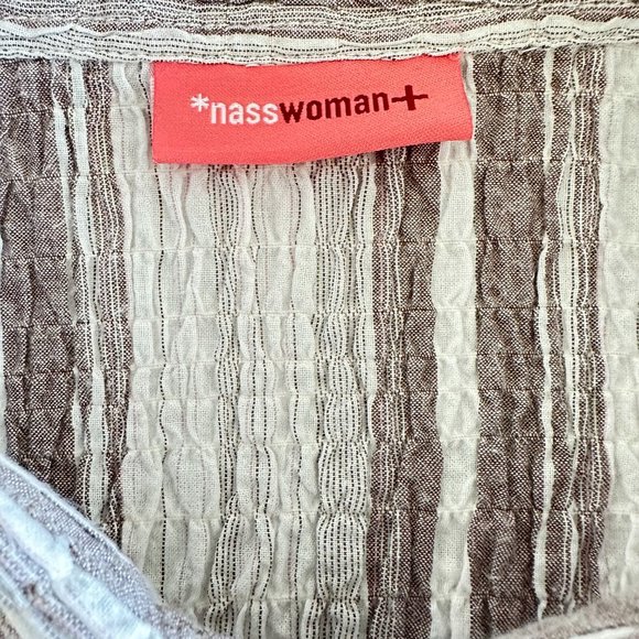 Waffle Textured Striped Sleeveless Button Front - Picture 5 of 5